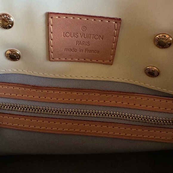 Louis Vuitton Handbag Mini Vernis Houston Monogram Light Yellow - Picture 8 of 10